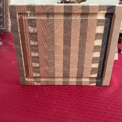 Black Walnut/White Oak/Red Oak Juice Groove Cutting Board